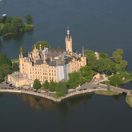 Hotel Niederlaendischer Hof Schwerin  Kültér fotó